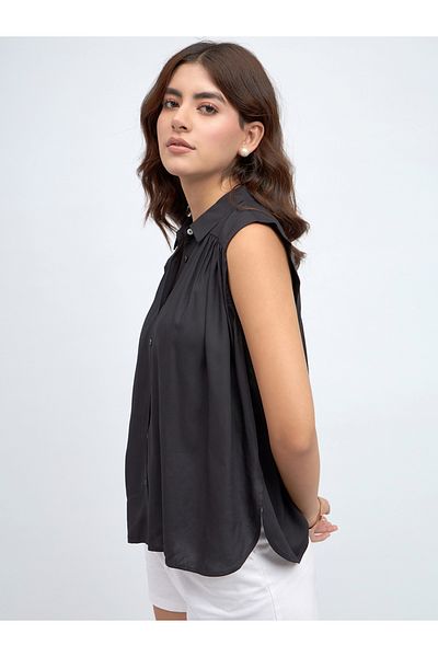 Dennis Lingo By Styli Sleeveless Casual Shirt with Buttons