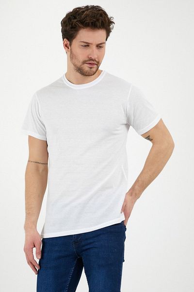 Pasage Unisex Basic T-Shirt