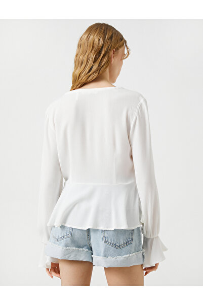 Koton Blúzka s dlhým rukávom a zaväzovaním viskózovým volánom s detailom okien