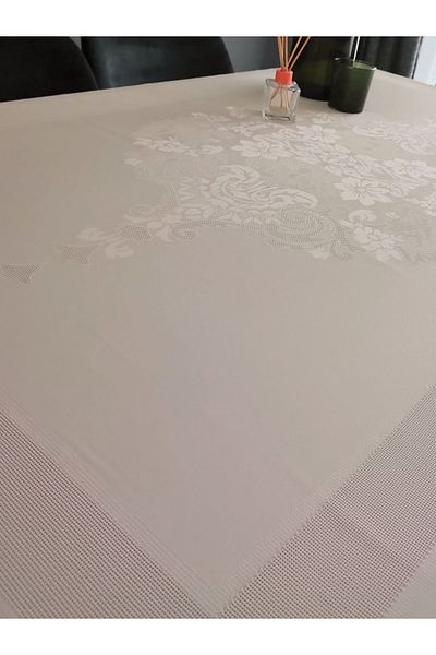 sarra 160x220 Дамаска покривка за маса - Капучино