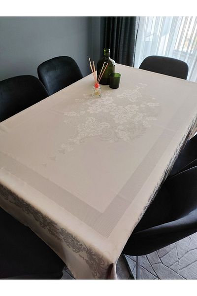 sarra 160x220 Дамаска покривка за маса - Капучино