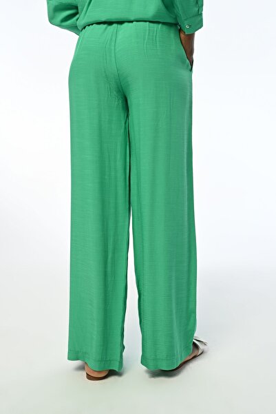 Orfeo Negro WOMEN'S COMFORTABLE COLLAR LEGGET GREEN PANT