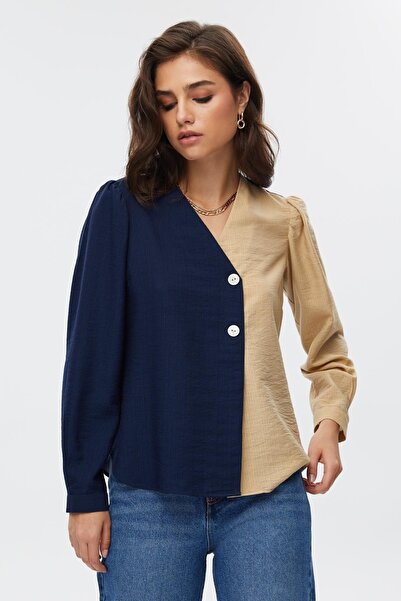 STELLA PULVIS Dvoubarevná halenka s výstřihem do V