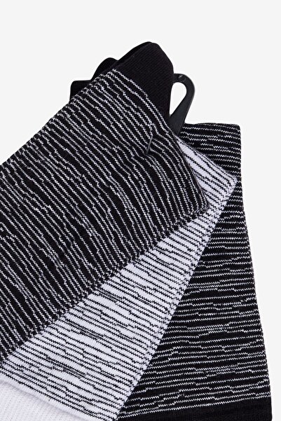 AC&Co / Altınyıldız Classics Erkek Siyah-Beyaz 3'lü Paket %100 Pamuk Esnek Desenli Soket Çorap