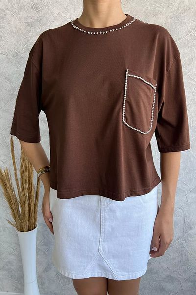 GÜLSELİ Tricou de damă - cu lanț de cafea brodat și detaliu de buzunar