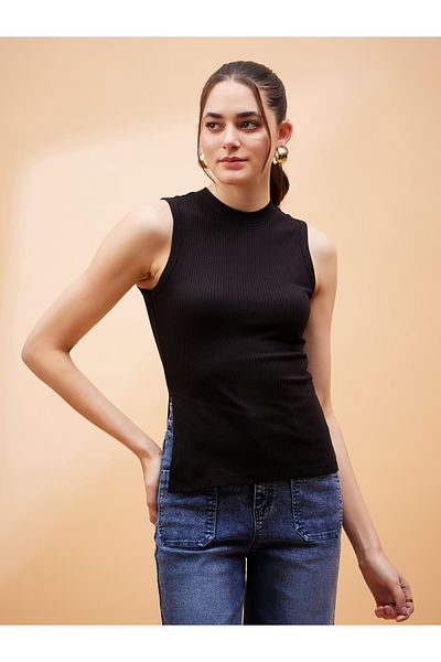 Sassafras By Styli Ribbed Side Slit Sleeveless Top