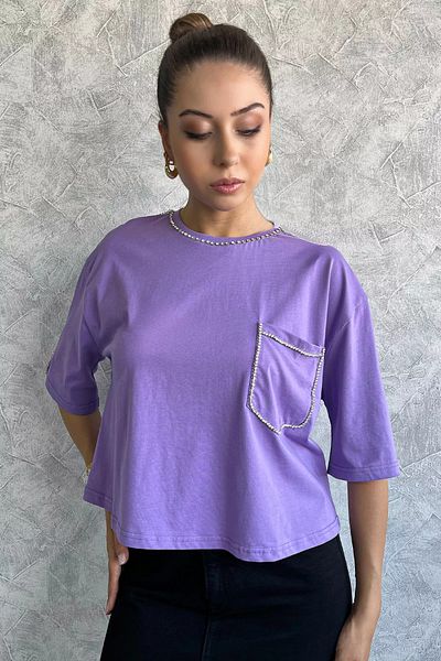 GÜLSELİ Lilac Women's T-Shirt - Chain Embroidered and Pocket Detail
