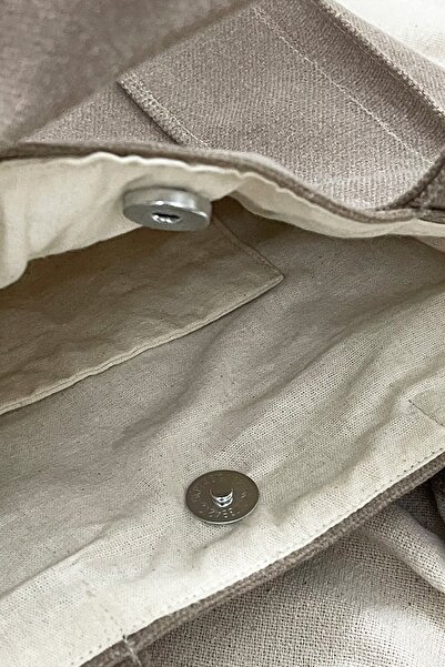 feinas Waxed Canvas Handbag - Beige