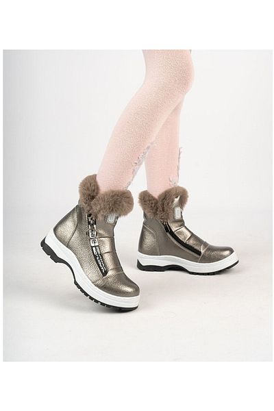 Demashoes Ελαφριές μπότες για κορίτσια με πλατινένιο δέρμα με λεπτομερή αντιολισθητική σόλα