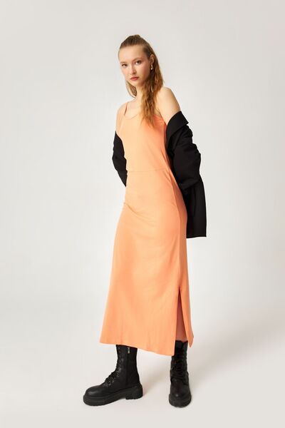 Kallisto Στενό φόρεμα σολομού με λουράκι από σχοινί και σκίσιμο