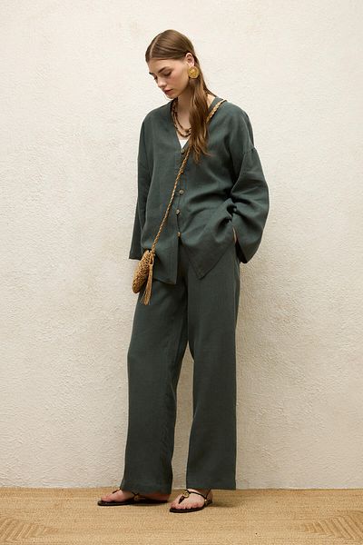 Manuka Green Linen Trousers - Pocketed and Comfortable