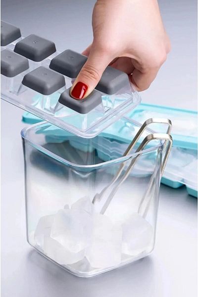 Hilamingo Home Colorful 12 Compartment Silicone Ice Tray Thumb Non-Stick Ice Ball Mold