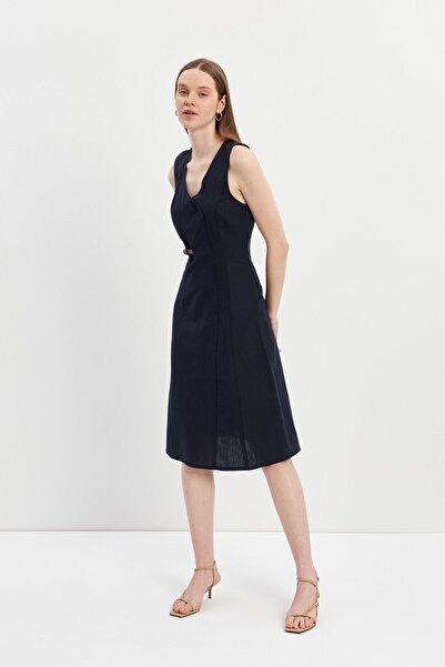 STELLA PULVIS Lacivert Biyeli Kemer Detaylı Keten Midi Elbise