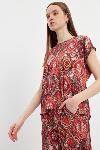 STELLA PULVIS Low Sleeve Red Blouse - Knot Detail