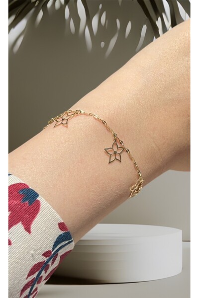 Goldstation 14 Ayar Altın Bileklik Çiçek Detaylı