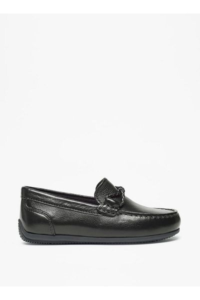Mister Duchini Solid Slip-On Moccasins with Textured Trim