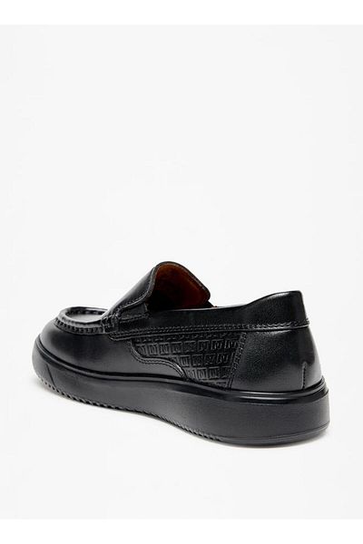 Mister Duchini Solid Slip-On Loafers