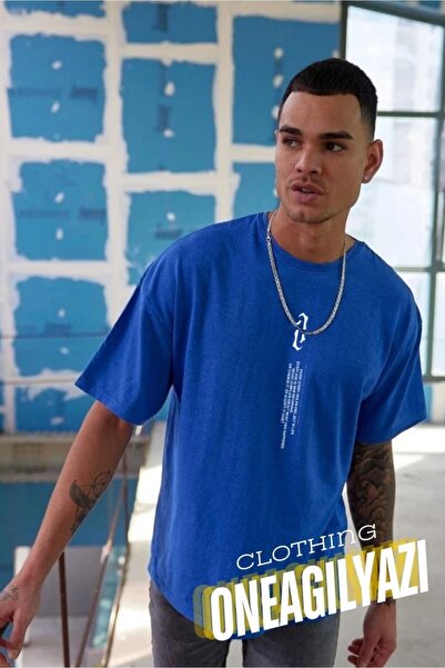 oneagılyazı Голяма тениска с щампа с вертикален текст