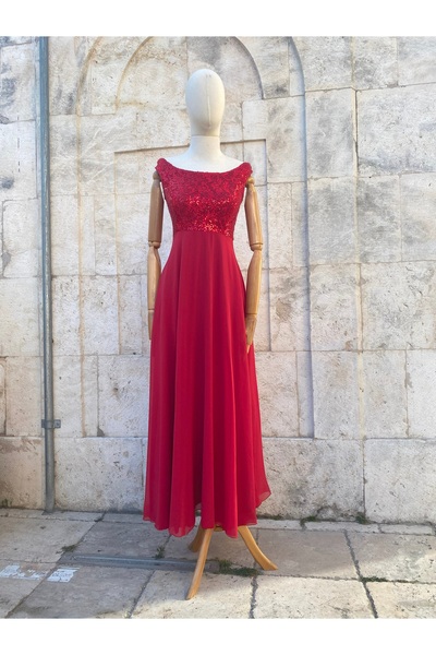 Butik KIRMIZI KAYIK YAKA PAYETLİ ŞİFON ABİYE