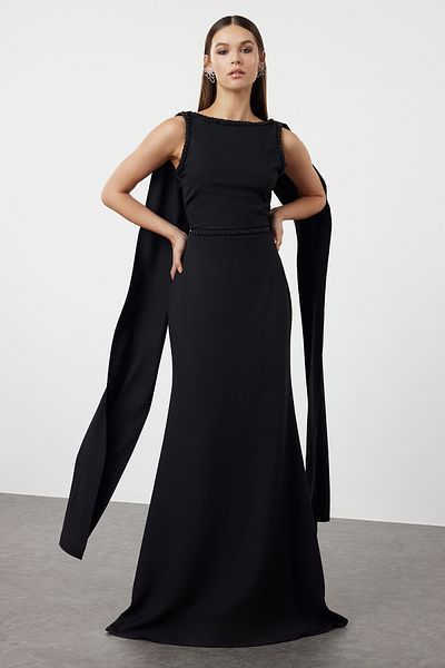 Trendyol Collection Czarna dopasowana, tkana, długa, stylowa suknia wieczorowa i sukienka na bal maturalny Tprss24Ae00043