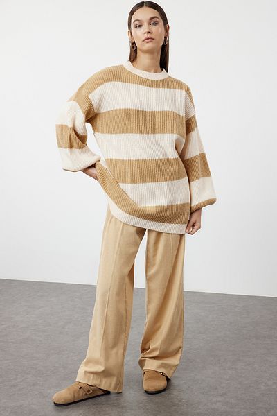 Trendyol Modest Thessaloniki Knit Mink Knitwear Gestreifter Pullover - Weiche Textur TCTAW25AK00016
