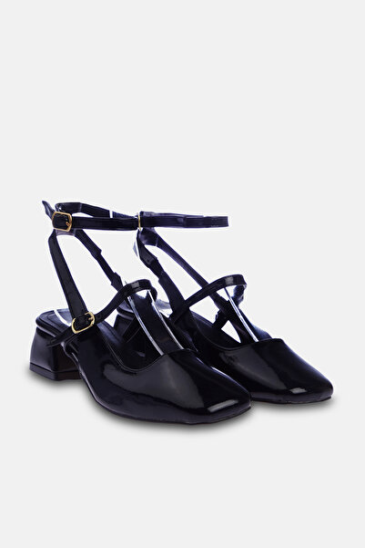 TRENDYOL SHOES Szögletes orrú fekete Mary Jane női sarkú cipő – bokasíj TAKSS24TO00009