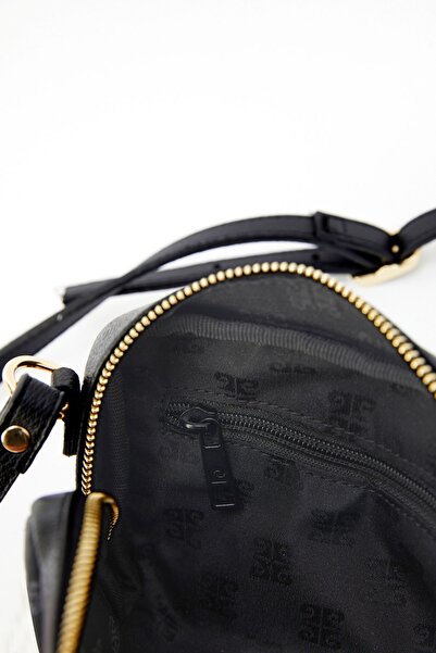 Pierre Cardin Schwarze Damen-Umhängetasche mit Monogramm 05PO22Y1566-1