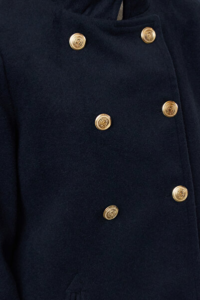 Trendyol Collection Vlněný kabát v námořnické modré barvě - Detail na knoflíky, Regular Fit TWOAW25KB00017