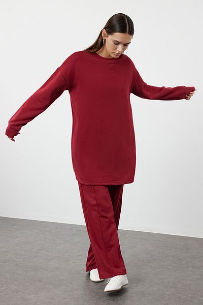 Trendyol Modest Übergroßes, weinrotes Strick-Trainingsanzug-Set – Rundhalsausschnitt TCTAW23EN00003