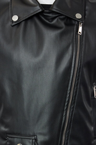 Trendyol Collection Μαύρο γιλέκο ποδηλάτου από συνθετικό δέρμα - TWOAW25YE00014