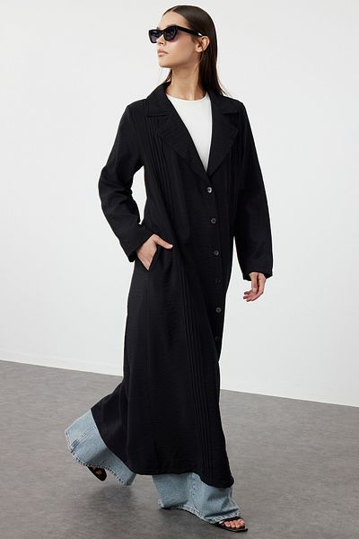 Trendyol Modest Gewebte schwarze Übergröße-Kappe - geknöpft Ferace TCTSS24KF00050