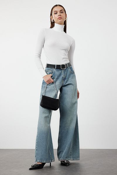 Trendyol Collection Thin Knitwear Ecru Sweater - Transparent Look TWOAW25KZ00062