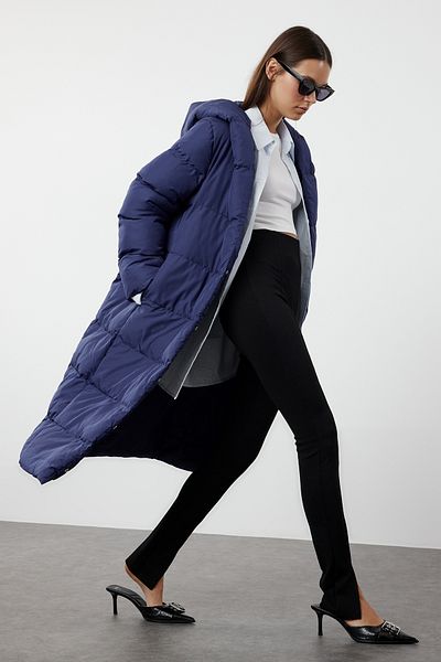 Trendyol Collection Modrý obyčejný boční zapínání na patentky voděodpudivý dlouhý prošívaný kabát Twoaw24Mo00044