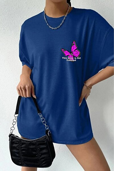 oneagılyazı Дамска тениска Oversize с щампа на лилава пеперуда