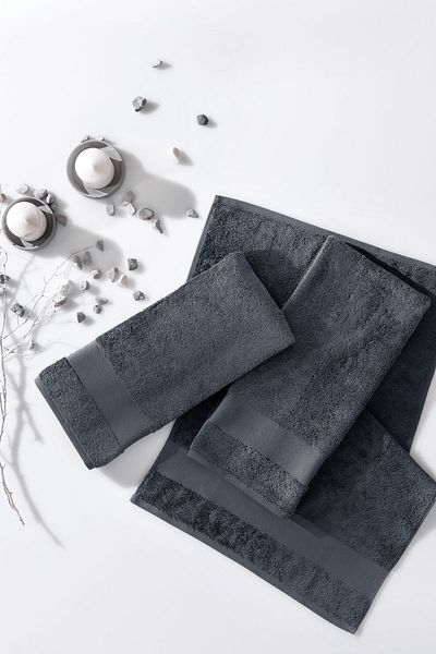Yataş مجموعة مناشف اليد/الوجه/الرأس المكونة من 3 قطع من Essentials أنثراسايت - 50x90 سم