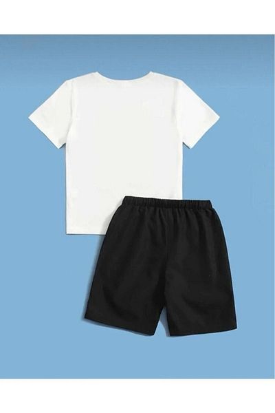 LecaTTe Butterfly Patterned T-shirt and Shorts Set