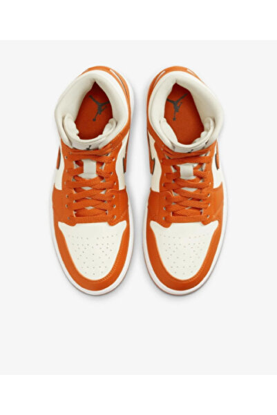 Nike Air Jordan 1 Mid SE