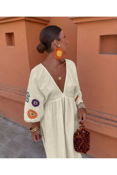 Butik Şenel V yaka kolları nakışlı keten elbise