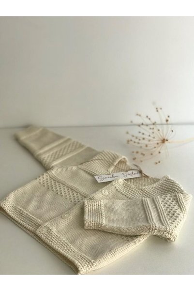 Sincabın Düşleri Welcome Baby Newborn Baby Gift Box Set Hospital Discharge Blanket Booties Hat Toy