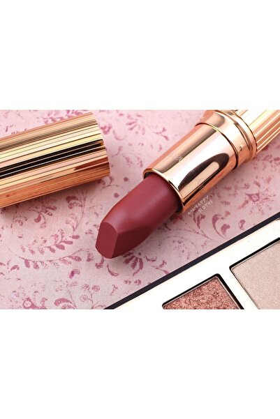 charlotte tilbury Charlotte Tillbury Mate Revolution Walk Of No Shame