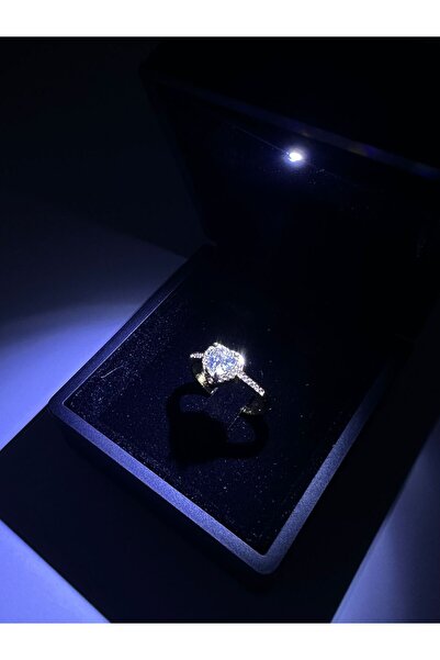 DMR Accessoire حلقة علاقة خطيرة على شكل قلب - حلقة فولاذية في صندوق مضيء