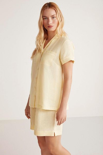Penyemood Yellow Shorts Pajamas Set - Women's, Short Sleeve, Button Front C0T4N6O9