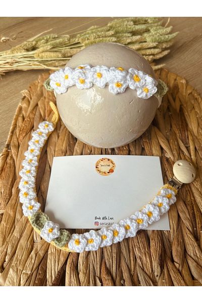 seraskids Knitted Baby Hair Bandana and Wooden Pacifier Chain Set