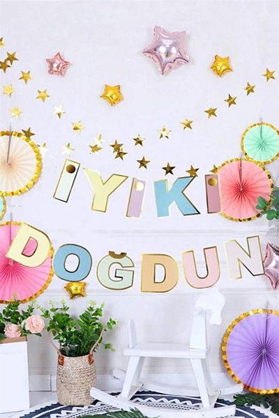 Le Mabelle Πανό Χρόνια Πολλά σε παστέλ χρώμα