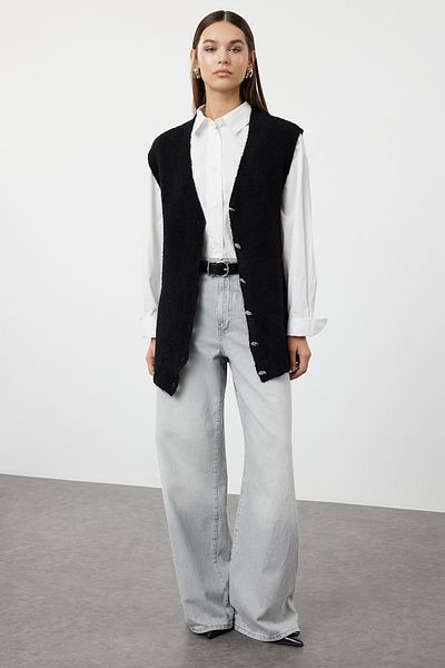 Trendyol Modest Soft Knitwear Sweater Vest - Black Boucle Yarn TCTAW25UV00006