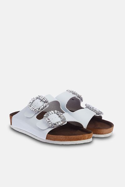 TRENDYOL SHOES Fehér kő tartozék részletes dupla csatos női papucs TAKSS24TE00002