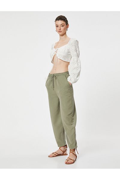 Koton Karottenhose aus Modal – Schnürung an der Taille und Taschendetail