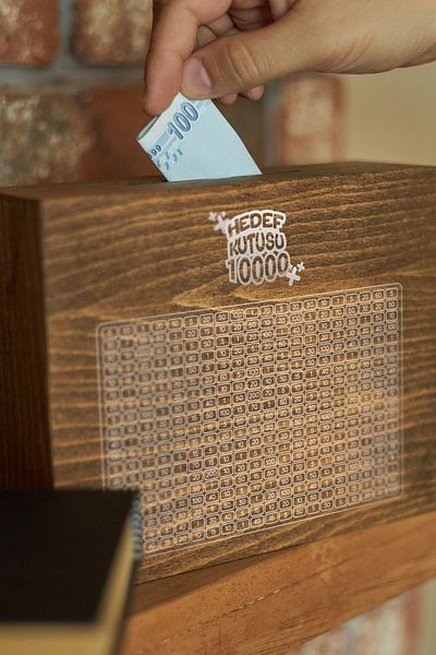 Hediyesepeti Target 10,000 Printed Natural Solid Covered Piggy Bank Target Money Savings Box Parabox 16x20 X 6 Cm