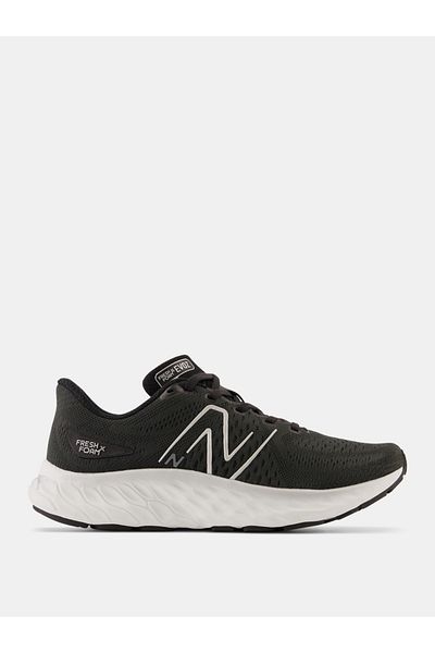 New Balance حذاء فريش فوم إيفوز V3
