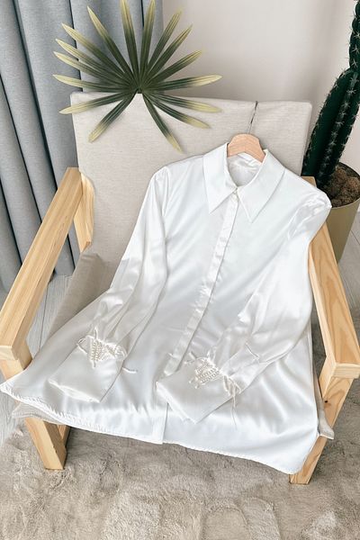 ModaAycan White Tunic - Ma114 Model with Sleeve Bead Detail